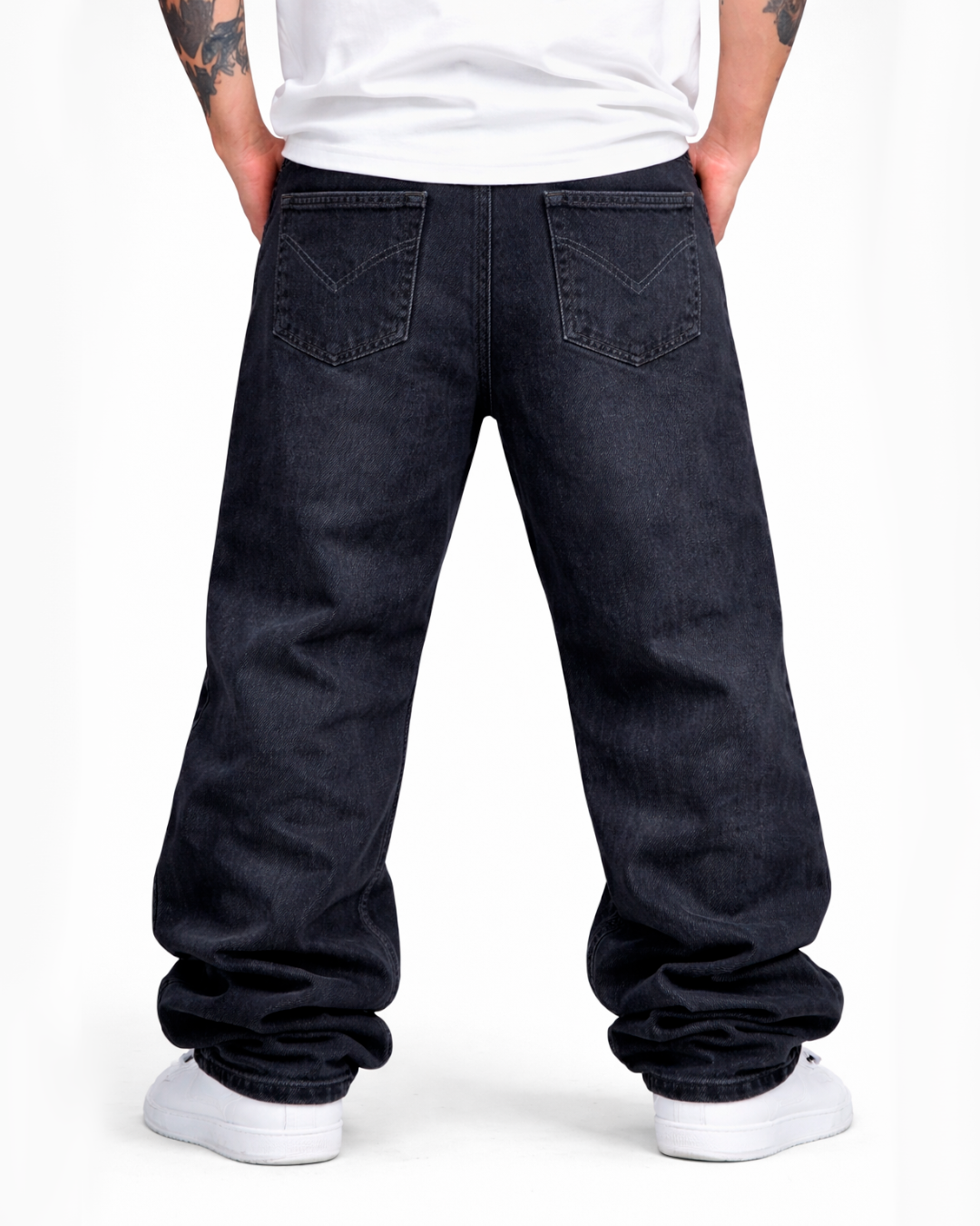 Jeans Baggy Negro Desgastado con Costuras Raw