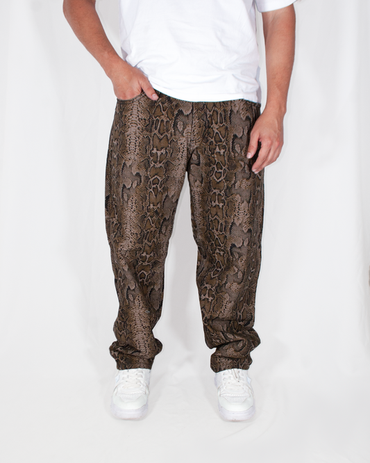 Pantalón Baggy Animal Print Café Serpiente