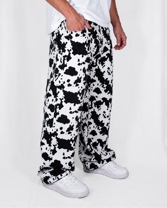 Pantalón Baggy Animal Print Vaca Blanco y Negro